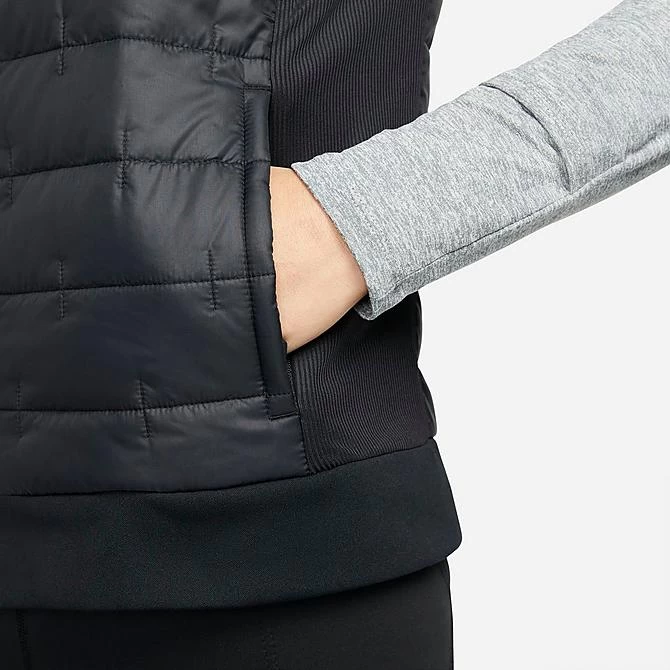 Women's Nike Therma-FIT Synthetic Fill Full-Zip Vest Black/Reflective Silver - DD6084 010 5 Women's Nike Therma-FIT Synthetic Fill Full-Zip Vest Black/Reflective Silver - DD6084 010 - Image 5