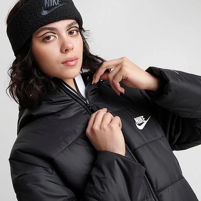 Women's Nike Sportswear Therma-FIT Repel Hooded Classic Puffer Jacket Black/Black/White - DJ6995 010 5 Women's Nike Sportswear Therma-FIT Repel Hooded Classic Puffer Jacket Black/Black/White - DJ6995 010 - Image 5