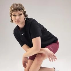 Women's Nike Sportswear Essential T-Shirt Black/White - DN5697 010 -Nike Women Shop DN5697 010 M3