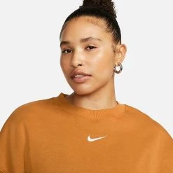 Women's Nike Sportswear Phoenix Fleece Oversized Crewneck Sweatshirt Desert Ochre/Sail - DQ5761 754 -Nike Women Shop DQ5761 754 M4