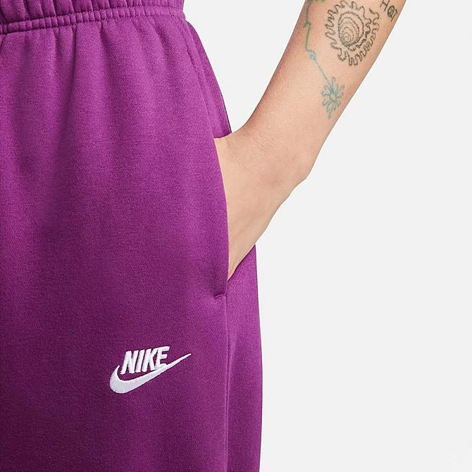 Women's Nike Sportswear Club Fleece Mid-Rise Oversized Sweatpants Viotech/White - DQ5800 503 4 Women's Nike Sportswear Club Fleece Mid-Rise Oversized Sweatpants Viotech/White - DQ5800 503 - Image 4