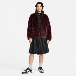 Womens Nike Sportswear Plush Fur All-over Print Jacket Burgundy Crush/Black/Black - DQ6842 652 7 Womens Nike Sportswear Plush Fur All-over Print Jacket Burgundy Crush/Black/Black - DQ6842 652 -Nike Women Shop DQ6842 652 M3