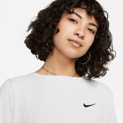 Women's Nike Sportswear Ribbed Jersey Long-Sleeve T-Shirt Photon Dust/Black - DV7866 025 8 Women's Nike Sportswear Ribbed Jersey Long-Sleeve T-Shirt Photon Dust/Black - DV7866 025 -Nike Women Shop DV7866 025 M4