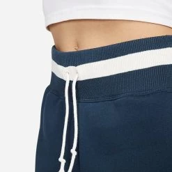 Women's Nike Sportswear Phoenix Fleece High-Waisted Campus Shorts Armory Navy/Pale Ivory - FJ1820 454 11 Women's Nike Sportswear Phoenix Fleece High-Waisted Campus Shorts Armory Navy/Pale Ivory - FJ1820 454 -Nike Women Shop FJ1820 454 M6