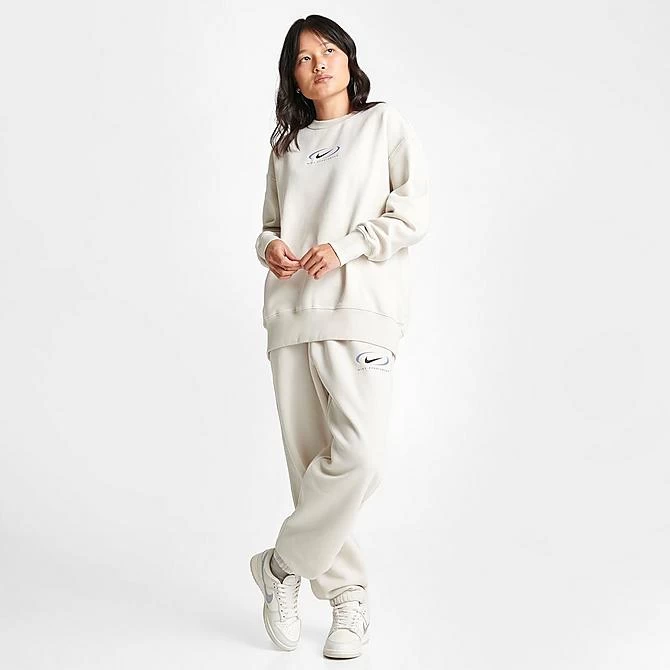 Women's Nike Sportswear Swoosh Life Phoenix Fleece Oversized Crewneck Sweatshirt Light Orewood Brown - FN7703 104 2 Women's Nike Sportswear Swoosh Life Phoenix Fleece Oversized Crewneck Sweatshirt Light Orewood Brown - FN7703 104 - Image 2